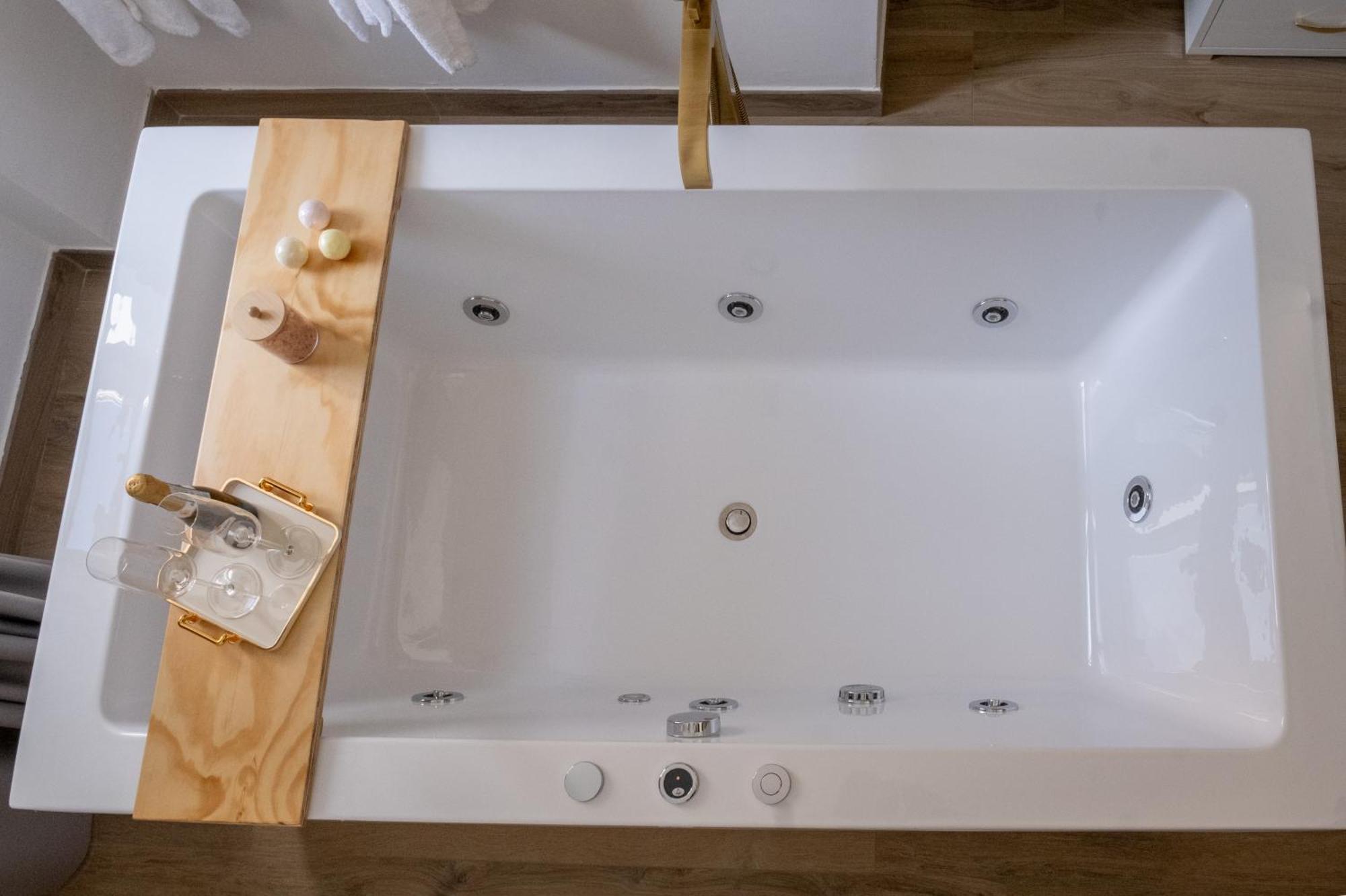 Coraline Deluxe Rooms Castellammare di Stabia Eksteriør billede