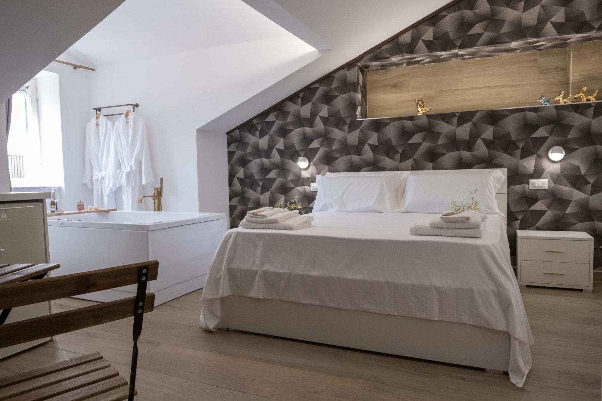 Coraline Deluxe Rooms Castellammare di Stabia Eksteriør billede