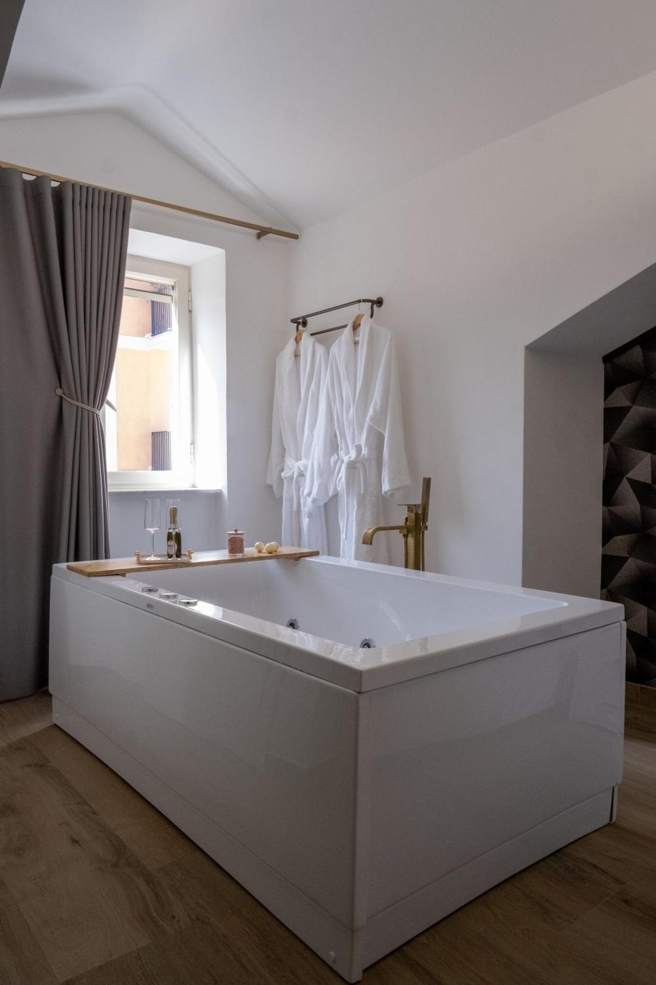 Coraline Deluxe Rooms Castellammare di Stabia Eksteriør billede